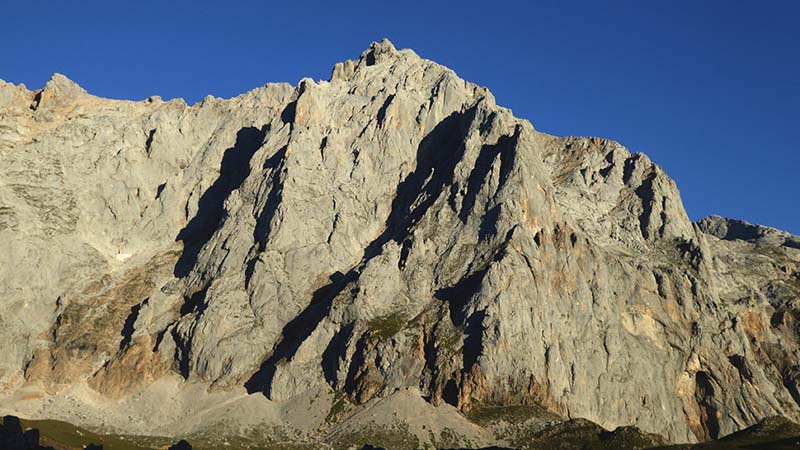 Espolon de los Franceses-Picos de Europa Ruta del Espolon de los Franceses en la Peña Vieja de Picos de Europa